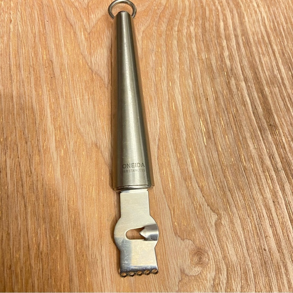 Oneida Stainless 18/8 Steel 2 in 1 Zester, Shredder, Twist Making Tool. - Picture 3 of 8